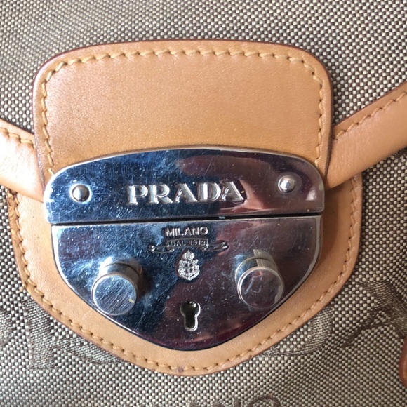 Prada bags - Picture 2 of 7